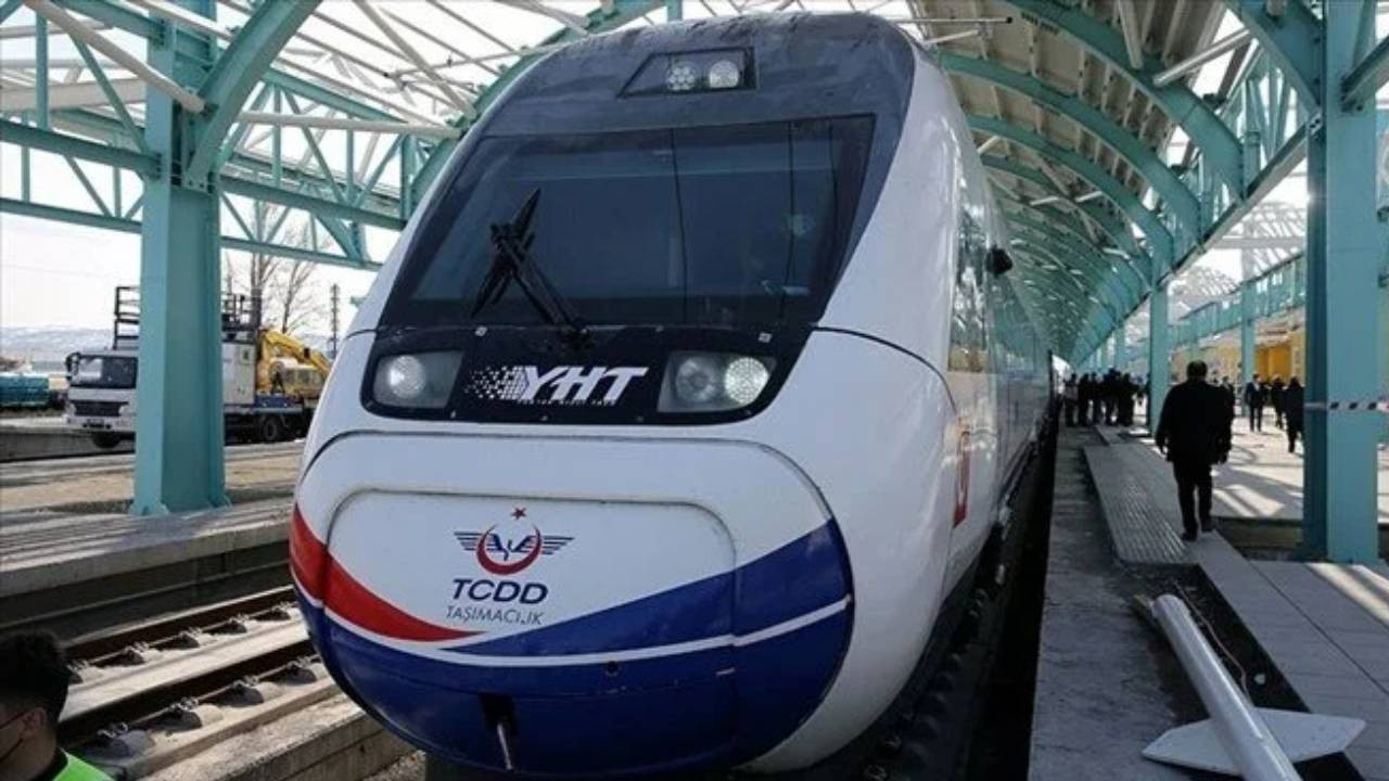 Ankara-İstanbul arası Ekspres YHT seferleri başladı - Vimarsana News