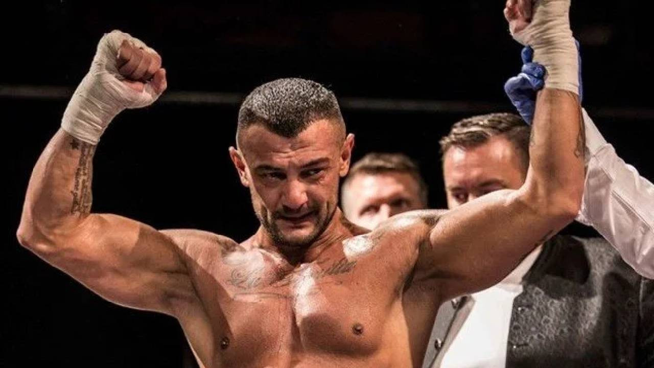 75 profesyonel maçta kaybetmeyen boksör Musa Askan Yamak ringde kalbine