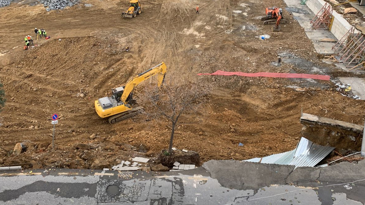 Kağıthane�de inşaatın istinat duvarı çöktü F5Haber Kağıthane�de inşaatın istinat duvarı çöktü F5Haber
