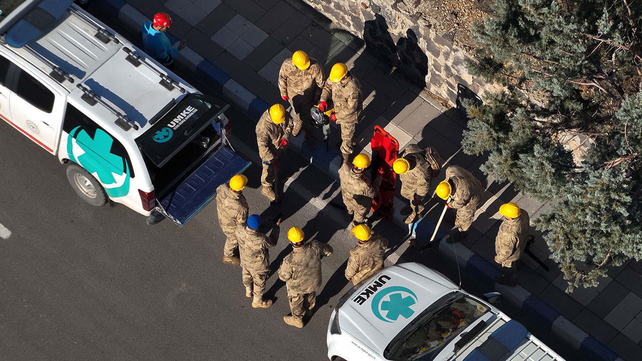 Kilis'teki tatbikat gerçeği aratmayan görüntülere sahne oldu