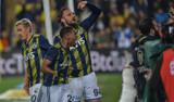 Fenerbahçe evinde Medipol Başakşehir'i 2-0 yendi!