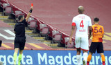 Galatasaray-Antalyaspor maçında kırmızı kart tartışmaya neden oldu!