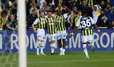Dev derbide kazanan Fenerbahçe! Zirve takibi sürüyor