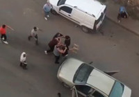 Diyarbakır'da taşlı sopalı kavga kamerada