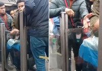 İstanbul'da tramvayda kadını taciz ettiği iddiasıyla bir kişi dövüldü