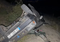 Elazığ'da otomobil şarampole yuvarlandı, aynı aileden 7 yaralı