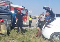 Ankara'da dolmuş ile otomobil çarpıştı; 5 yaralı