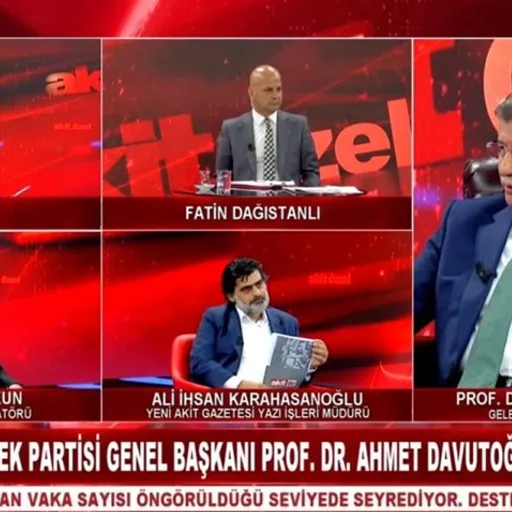 Davutoglu Ve Akit Yazari Karahasanoglu Arasinda Tartisma Sizin Dilinizle Beyniniz Arasinda Saglam Bir Iliski Var Mi F5haber