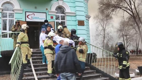 Rusya'da doktorlar yangın esnasında açık kalp ameliyatı yaptı! - Resim : 1