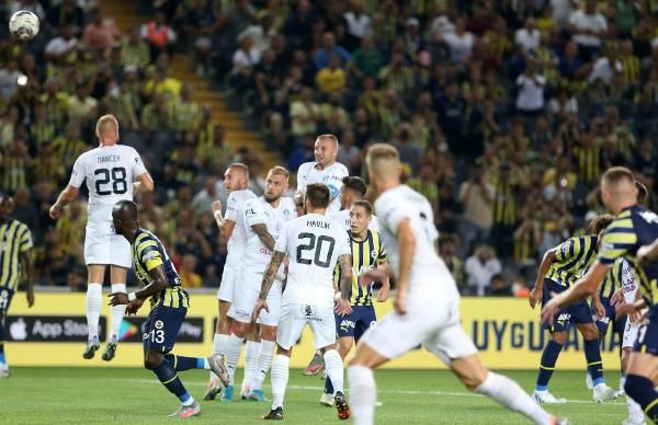 Fenerbahçe Slovacko'yu 3-0 mağlup etti! Sarı-Lacivertliler yeni transferleriyle güldü - Resim : 1