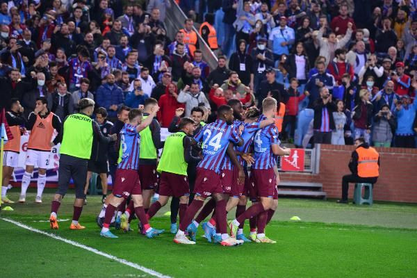 Trabzonspor ile Beşiktaş berabere kaldı - Resim : 1