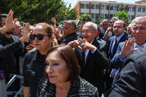 Millet İttifakı'nın Cumhurbaşkanı adayı Kılıçdaroğlu oyunu Ankara'da kullandı - Resim : 3