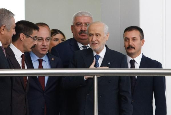 MHP Lideri Bahçeli parti genel merkezinde - Resim : 1