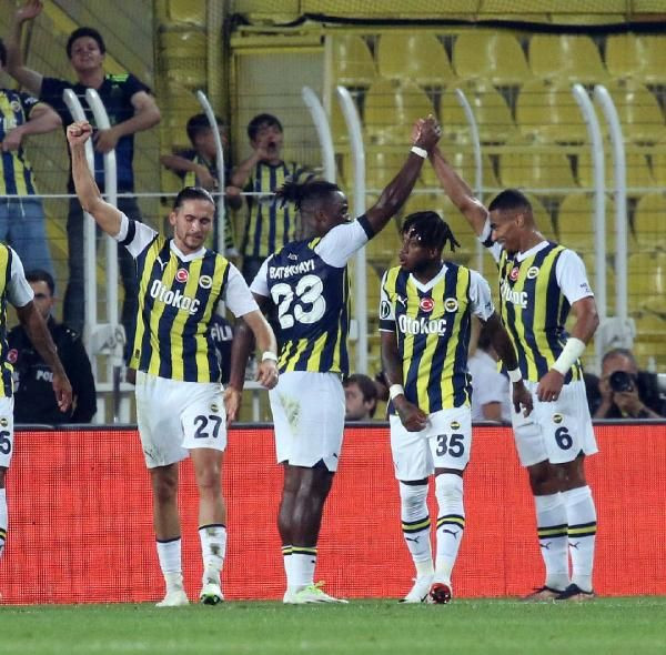 Fenerbahçe 3 puanı 3 golle aldı! Konferans Ligi'ne galibiyet ile başladı - Resim : 1