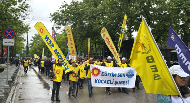 İstanbul'da 1 Mayıs: 384 kişi gözaltına alındı! - Resim : 4