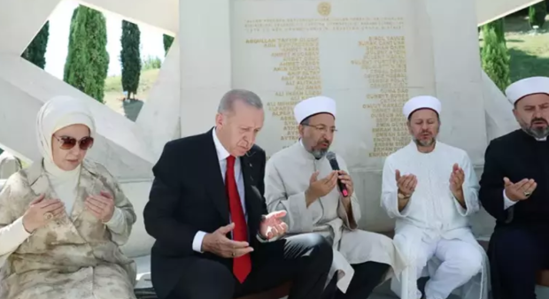 Cumhurbaşkanı Erdoğan: Darbeye tiyatro diyenleri affetmeyeceğiz - Resim : 1