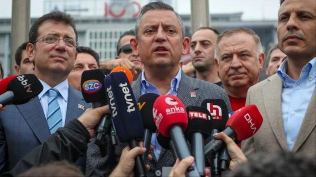 Canan Kaftancıoğlu eleştiride bulunmuştu: Özgür Özel "Neden Taksim'e yürümedi" sorusunu cevapladı - Resim : 1