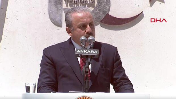 Erdoğan: Hiçbir gücün demokrasimizin ayaklarına yeni prangalar vurmasına göz yumamayız - Resim : 5