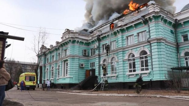 Rusya'da doktorlar yangın esnasında açık kalp ameliyatı yaptı! - Resim : 2