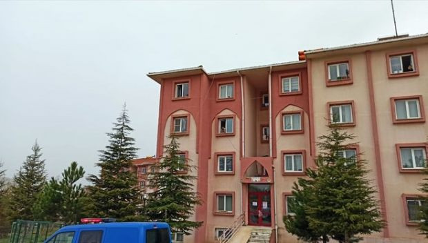 Kahramanmaraş'ta apartmana 'mantı günü' karantinası - Resim : 1