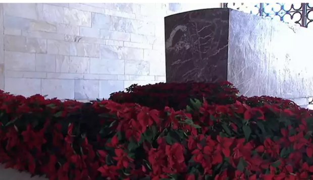 Atatürk'ü saygıyla anıyoruz... Cumhurbaşkanı Erdoğan'ın başkanlığındaki devlet erkanı Anıtkabir'de - Resim : 1