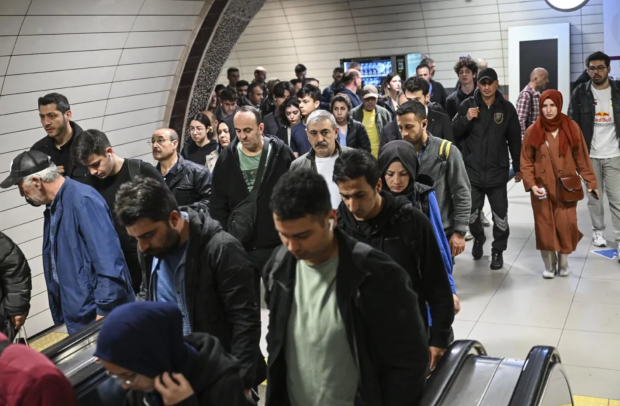 İstanbul'un metro çilesi katlanıyor: Üsküdar-Samandıra Metro Hattı'ndaki sorun 3. gününe girdi - Resim : 1