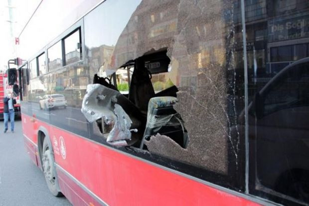 Beşiktaş'ta çift katlı İETT otobüsü kaza yaptı: 1 ölü - Resim : 2