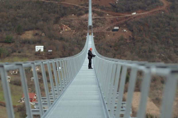 Dünyanın en uzun yaya asma köprüsü olacak - Resim : 1