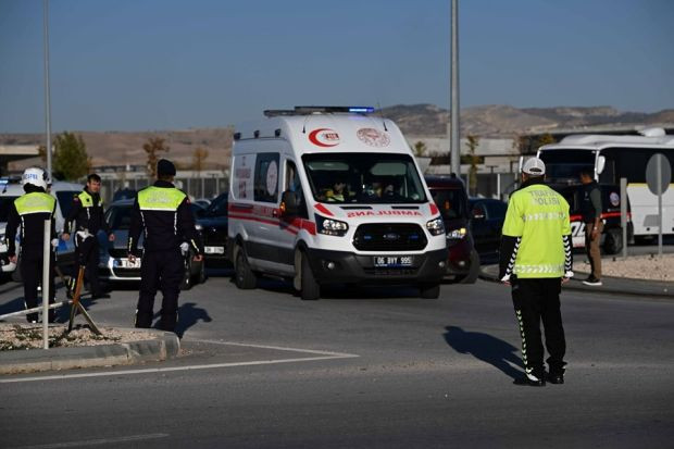 Terör saldırısına siyasilerden art arda tepkiler - Resim : 1