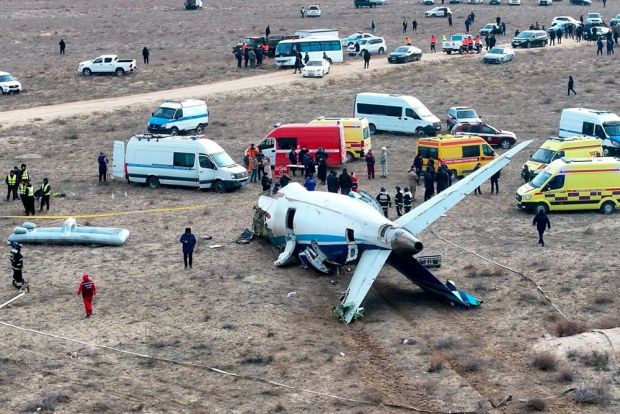 Azerbaycan iddiayı doğruladı: Azerbaycan Havayollarına ait uçağı Rus füzesi düşürmüş! - Resim : 1