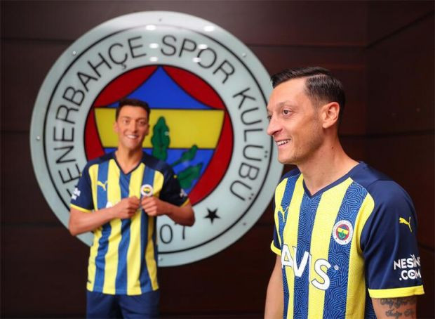 İkinci Mesut Özil Türkiye'de - Resim : 1
