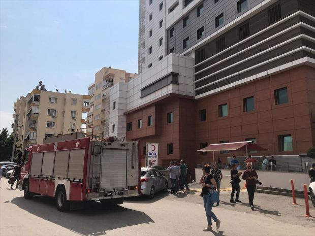 Antalya'da hastanede klima ünitesi patladı - Resim : 1