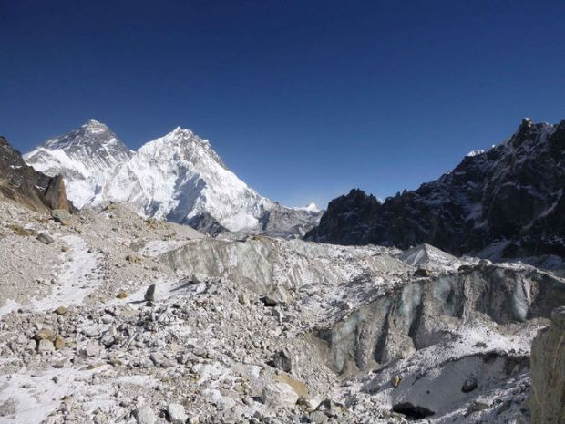 Himalayalar'da çığ düşmesi sonucu 10 dağcı öldü, 11 dağcı kayıp - Resim : 2