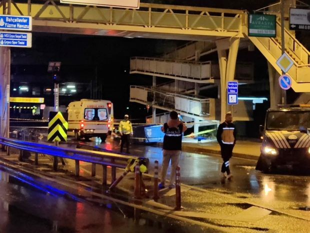 Trafik ekibine İETT otobüsü çarptı: 1 polis memuru şehit oldu - Resim : 2