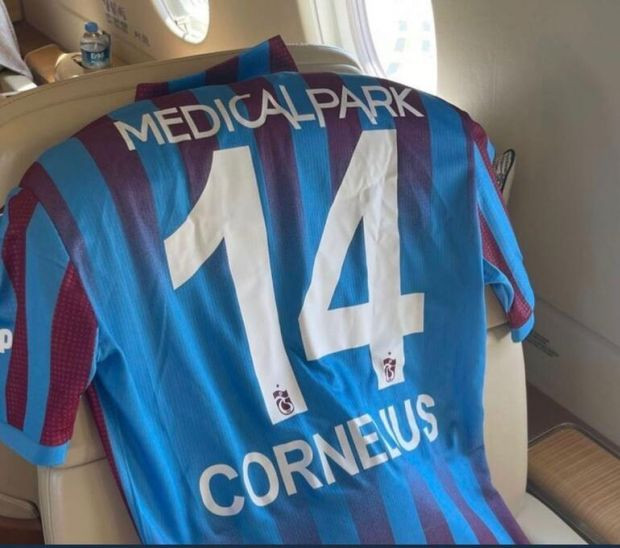 Trabzonspor'un yeni transferi Andres Cornelius geliyor - Resim : 1