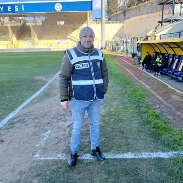 3 çocuk babası polis memuru sırtından vurularak öldürüldü - Resim : 1