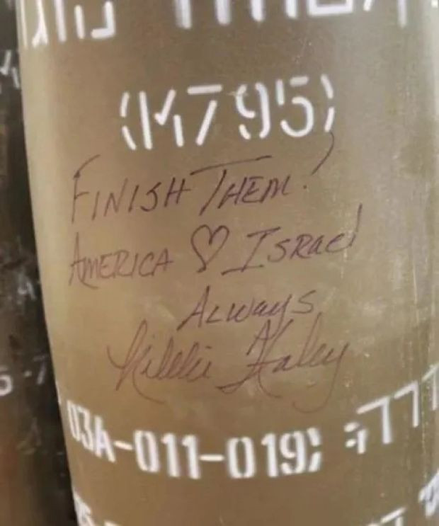 ABD'nin eski BM Temsilcisi Nikki Haley'den skandal hareket! İsrail'de top mermisine "Bitirin onları" yazdı - Resim : 2