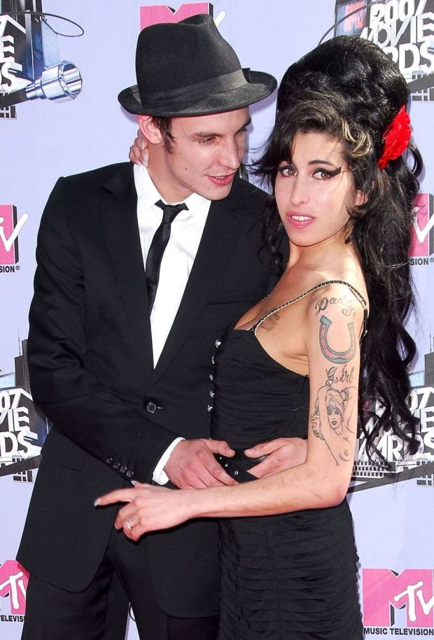 Amy Winehouse'u uyuşturucuya alıştıran eski eşinden para talebi - Resim : 1
