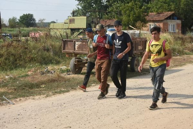 'Sınır kapısı açılacak' iddiası sonrası akın etmişlerdi: Edirne'de önlemler artırıldı - Resim : 2