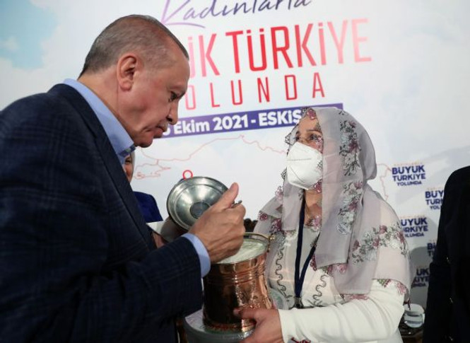 Cumhurbaşkanı Erdoğan; Kadına yönelik şiddete karşı duruşumuz nettir - Resim : 2