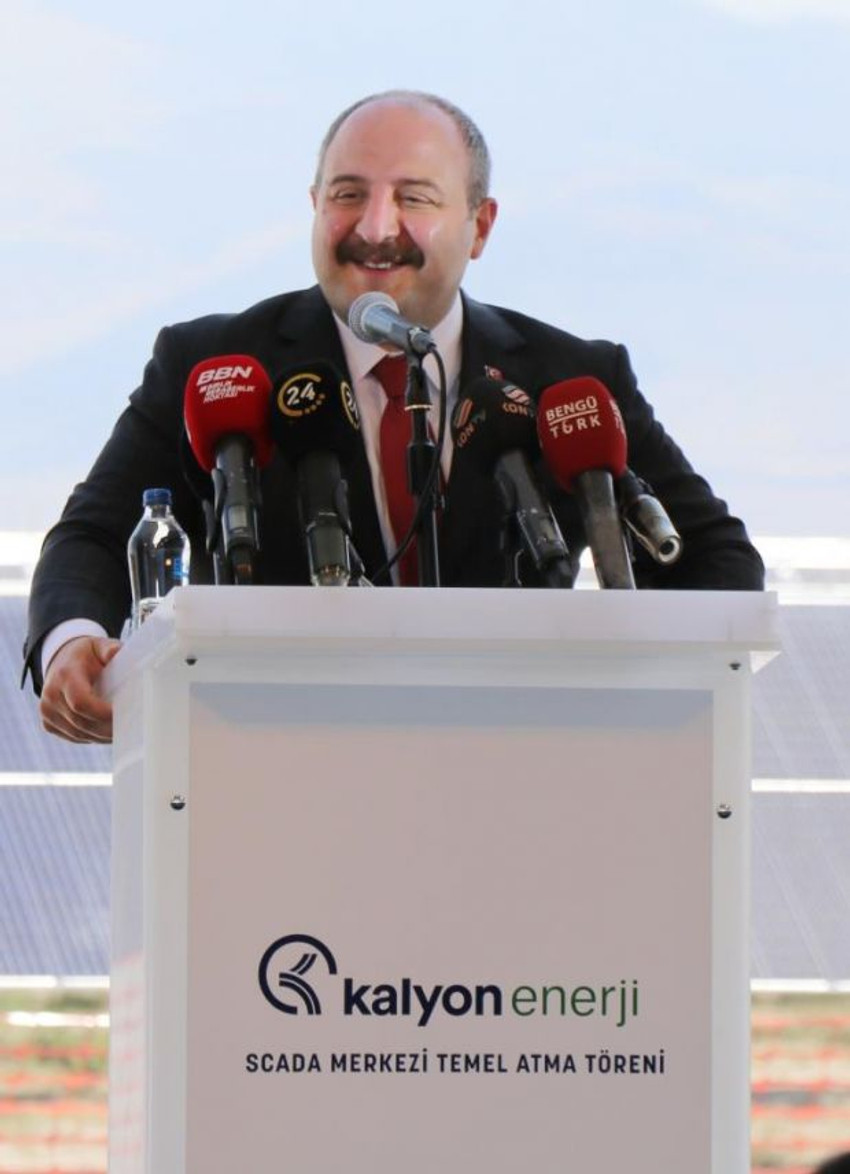 Bakan Dönmez: Türkiye yenilenebilir enerjinin merkezi olacak - Resim : 5