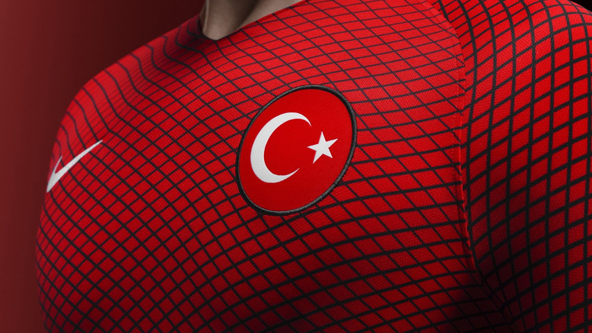 Ozan Kabak, Milli Takım kadrosundan çıkarıldı! - F5Haber