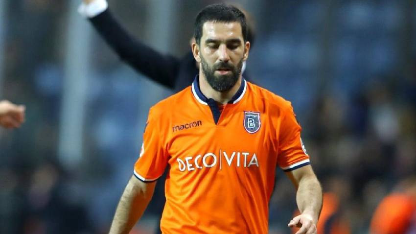 Arda Turan Başakşehir'de kalacak mı? - F5Haber