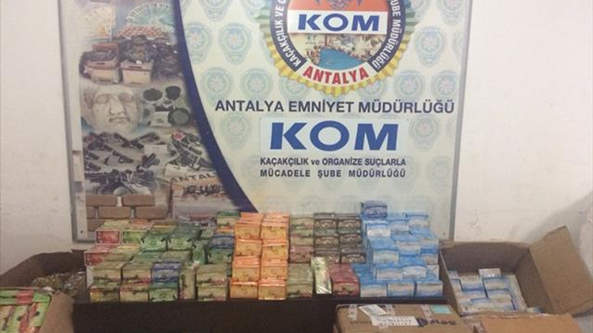 Antalya’da 281 kilo kaçak nargile tütünü ele geçirildi
