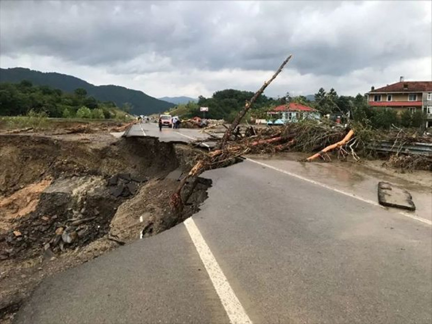 Bartın, Sinop, Karabük ve Kastamonu'yu sel vurdu! - Resim : 1