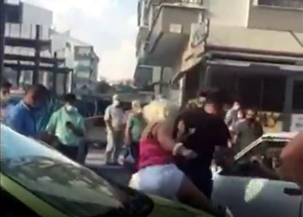 Arac Ustune Boya Sokucu Asit Hidrolik Yagi Vs Dokulmesi