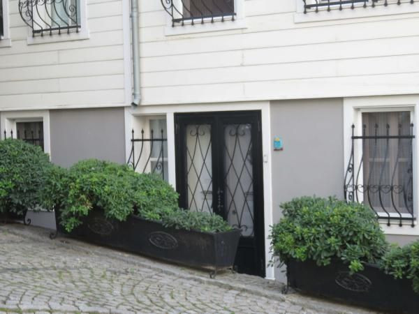 Can Dündar�ın Çengelköy�deki evi görüntülendi F5Haber