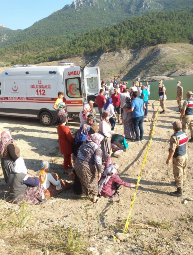 Amasya'da baraj gölünde aile faciası!  5 kişi boğuldu - Resim : 1