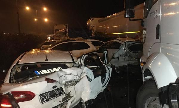 Gaziantep'te 11 aracın karıştığı zincirleme kazada 8 kişi yaralandı - Sayfa 1