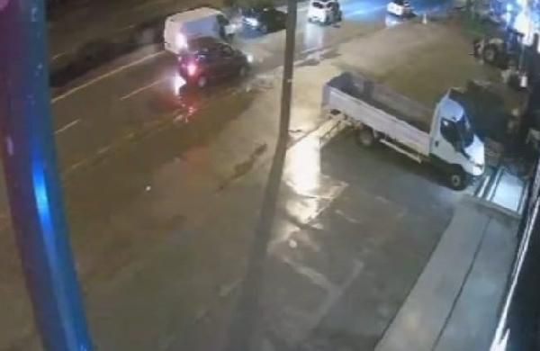 Otomobille yolunu kestiği DJ'yi cadde ortasında vurdu - Sayfa 1